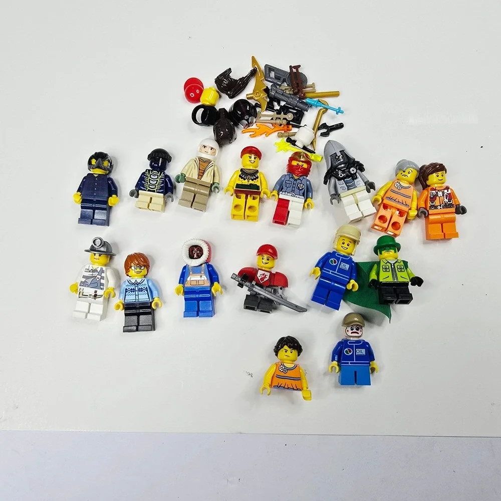 LEGO Minifigures‎ Lot of 15 with Accessories Toys Kids Bulk Figures